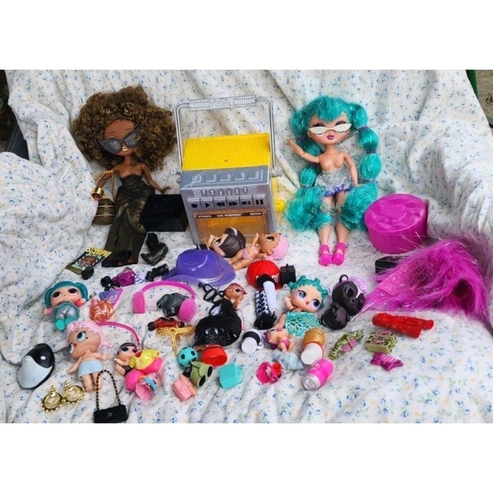 LOL OMG Surprise Baby Large Doll mixed Lot Accessorie shoe clothe 10 Dolls 60 Pc